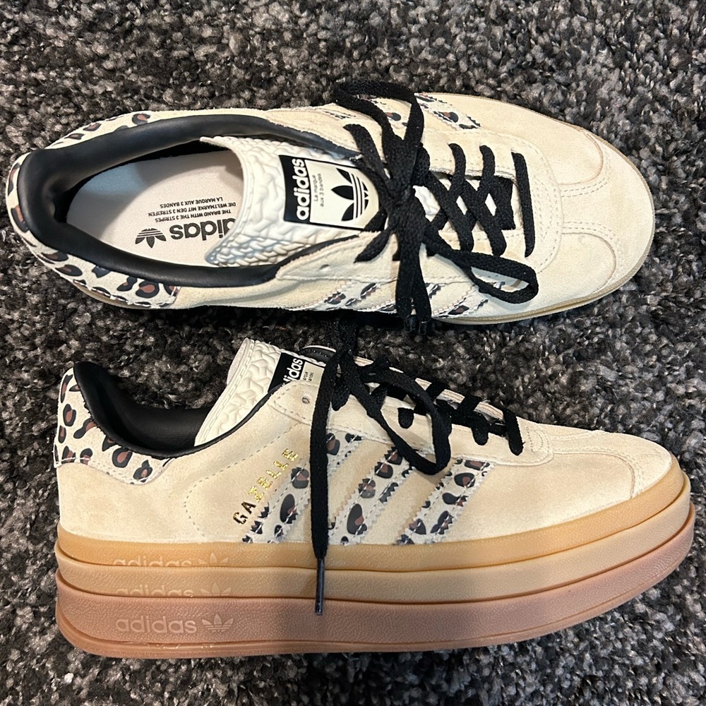 adidas Women's Sneakers in Cream and Black
